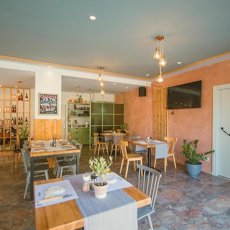 Dominoes Corfu Aparthotel Ipsos Exterior photo