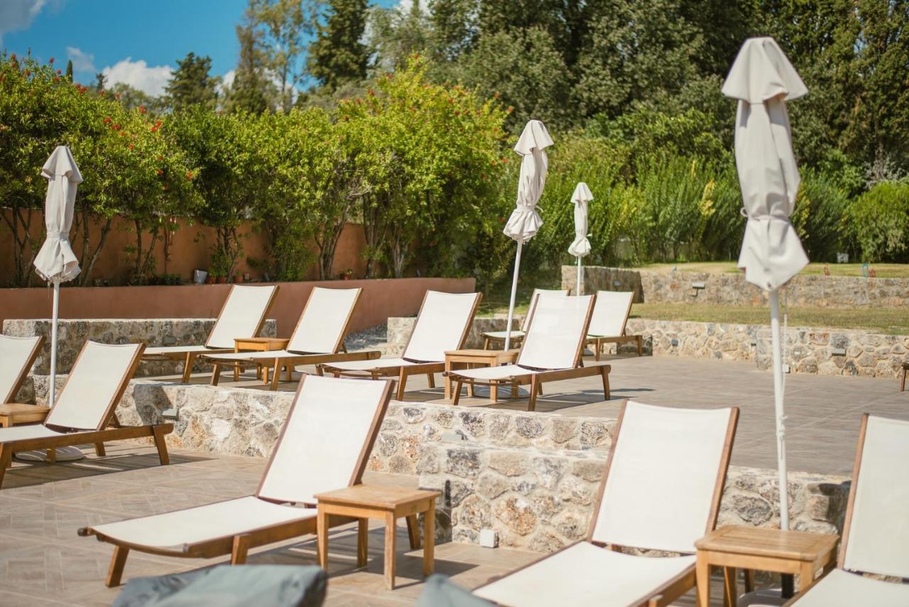Dominoes Corfu Aparthotel Ipsos Exterior photo